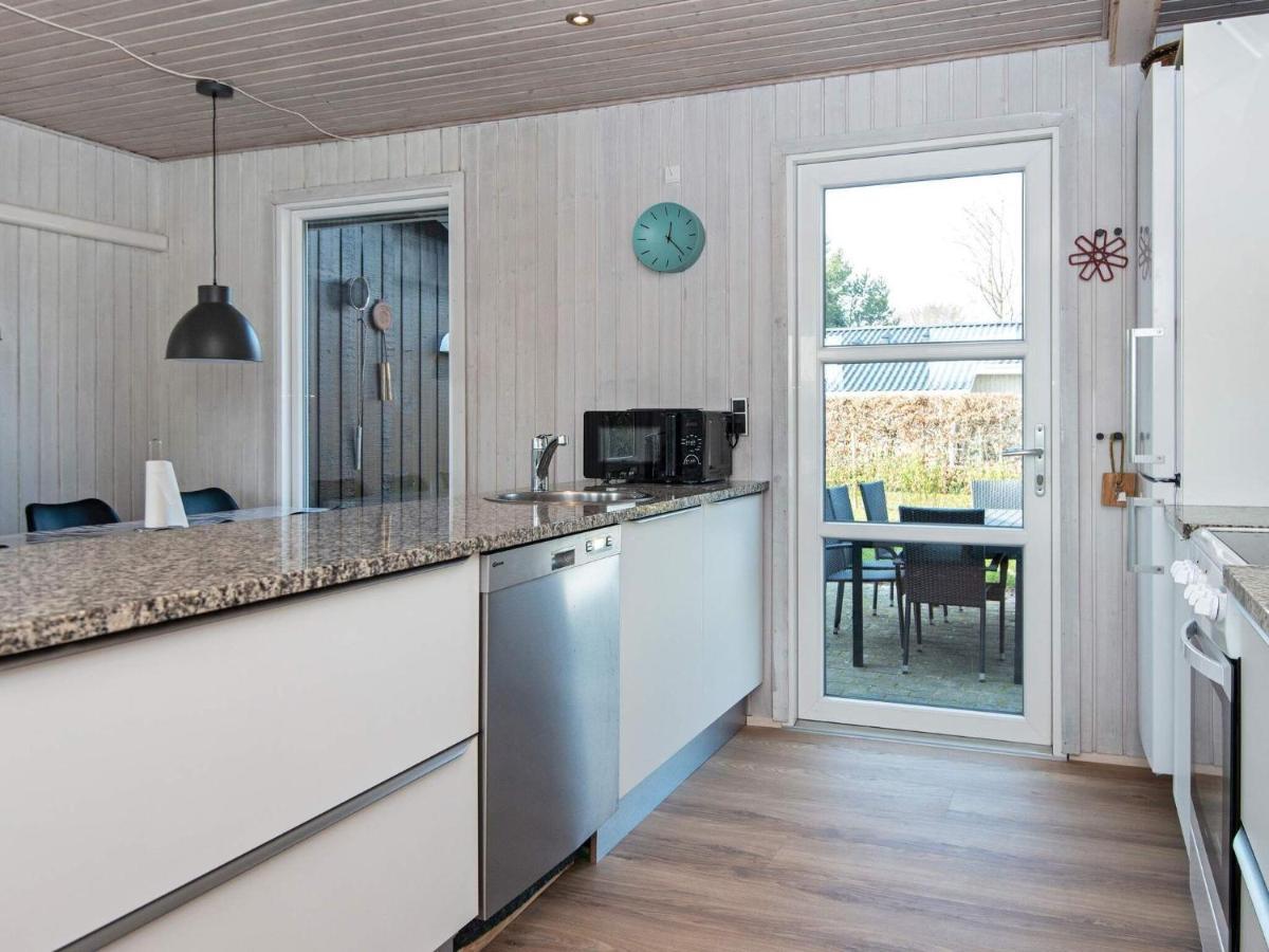 9 Person Holiday Home In Juelsminde Sonderby  Exteriör bild