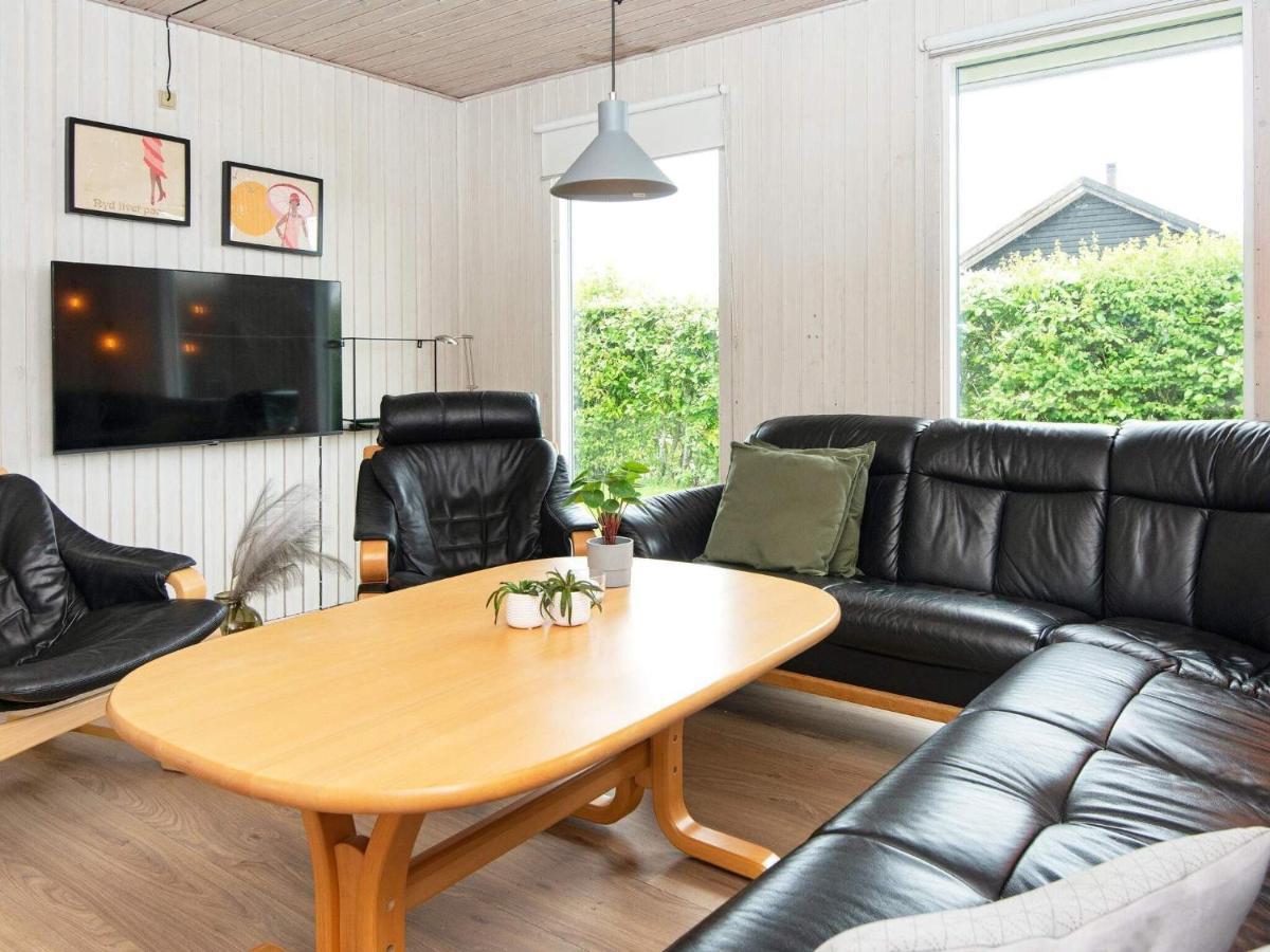 9 Person Holiday Home In Juelsminde Sonderby  Exteriör bild